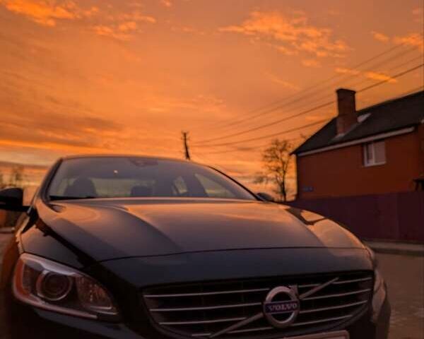 Чорний Вольво С60, об'ємом двигуна 2.52 л та пробігом 125 тис. км за 13500 $, фото 1 на Automoto.ua