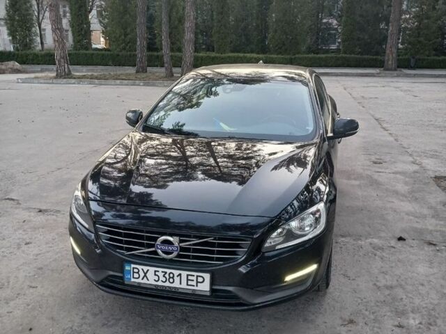 Чорний Вольво С60, об'ємом двигуна 1.56 л та пробігом 196 тис. км за 10900 $, фото 1 на Automoto.ua