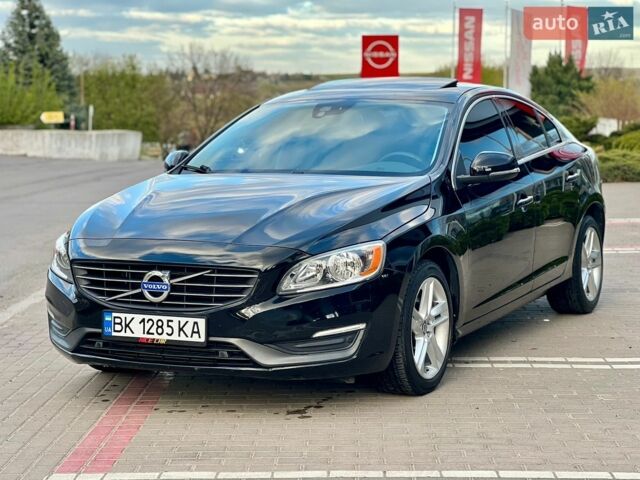 Черный Вольво С60, объемом двигателя 1.97 л и пробегом 149 тыс. км за 11450 $, фото 1 на Automoto.ua