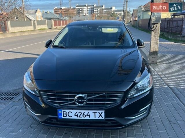 Черный Вольво С60, объемом двигателя 2.5 л и пробегом 162 тыс. км за 12500 $, фото 1 на Automoto.ua