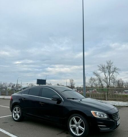 Чорний Вольво С60, об'ємом двигуна 2.5 л та пробігом 79 тис. км за 12800 $, фото 1 на Automoto.ua