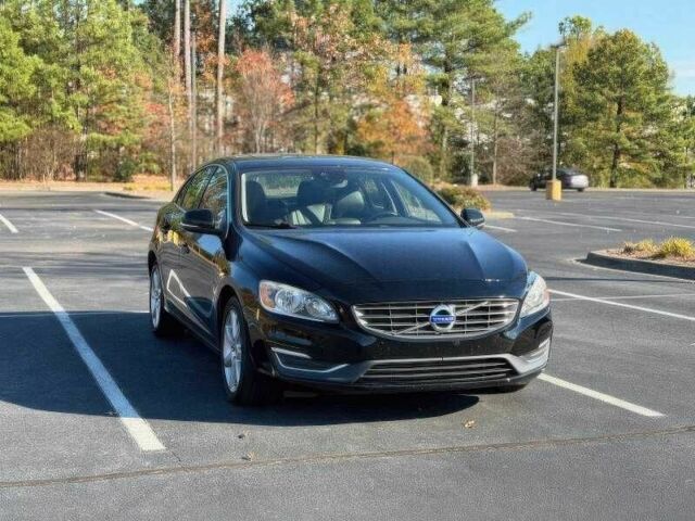 Черный Вольво С60, объемом двигателя 2.5 л и пробегом 99 тыс. км за 6600 $, фото 1 на Automoto.ua