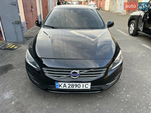 Черный Вольво С60, объемом двигателя 2.52 л и пробегом 140 тыс. км за 11600 $, фото 1 на Automoto.ua