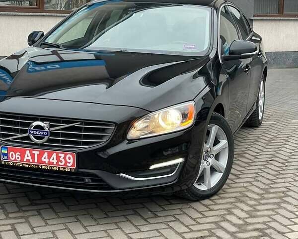 Чорний Вольво С60, об'ємом двигуна 2.52 л та пробігом 269 тис. км за 12000 $, фото 1 на Automoto.ua