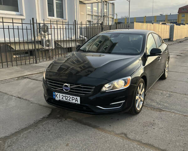 Черный Вольво С60, объемом двигателя 1.97 л и пробегом 225 тыс. км за 13700 $, фото 1 на Automoto.ua
