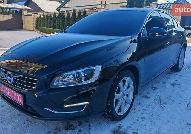 Чорний Вольво С60, об'ємом двигуна 1.98 л та пробігом 205 тис. км за 16900 $, фото 1 на Automoto.ua