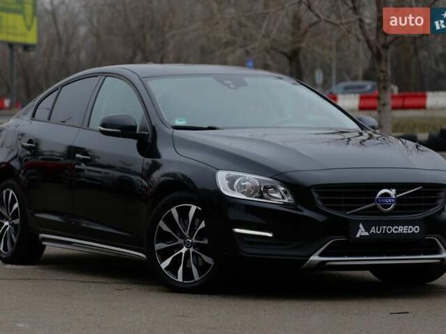 Черный Вольво С60, объемом двигателя 1.97 л и пробегом 217 тыс. км за 15500 $, фото 1 на Automoto.ua