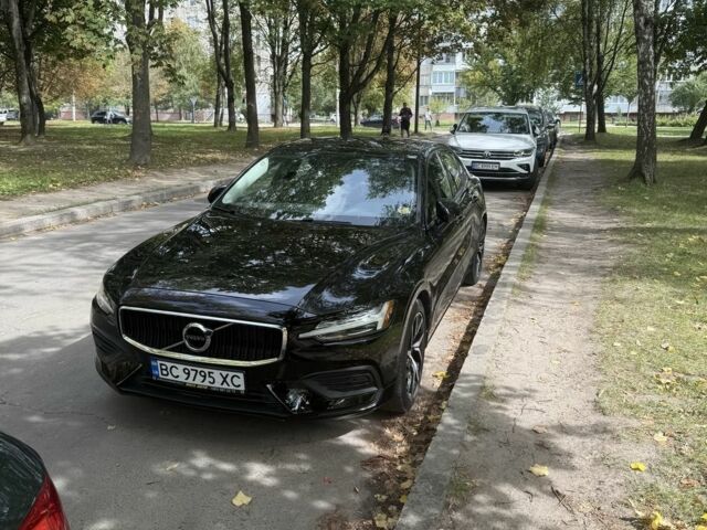 Черный Вольво С60, объемом двигателя 2 л и пробегом 50 тыс. км за 23058 $, фото 1 на Automoto.ua