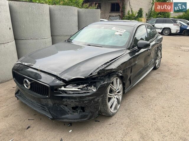 Черный Вольво С60, объемом двигателя 2 л и пробегом 120 тыс. км за 8800 $, фото 1 на Automoto.ua