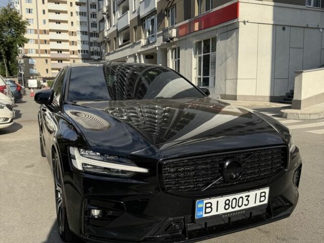 Черный Вольво С60, объемом двигателя 2 л и пробегом 103 тыс. км за 24495 $, фото 1 на Automoto.ua