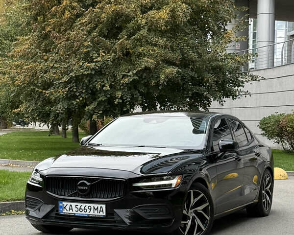 Черный Вольво С60, объемом двигателя 1.97 л и пробегом 136 тыс. км за 22000 $, фото 1 на Automoto.ua