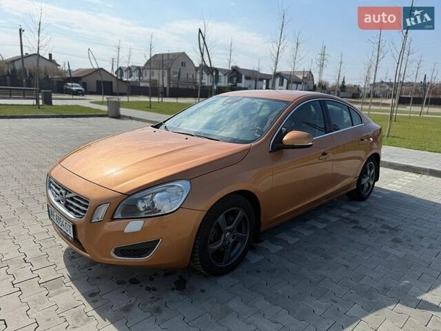 Коричневый Вольво С60, объемом двигателя 2 л и пробегом 177 тыс. км за 8150 $, фото 1 на Automoto.ua
