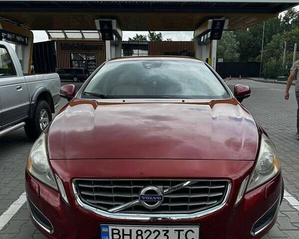 Червоний Вольво С60, об'ємом двигуна 2.52 л та пробігом 257 тис. км за 8600 $, фото 1 на Automoto.ua