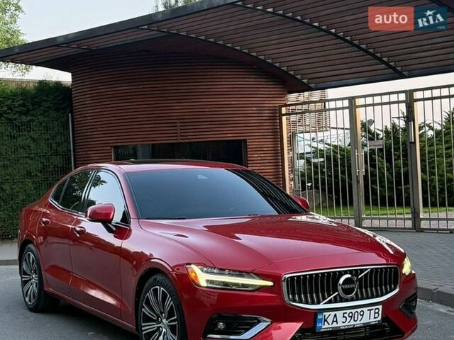 Красный Вольво С60, объемом двигателя 1.97 л и пробегом 119 тыс. км за 22500 $, фото 1 на Automoto.ua
