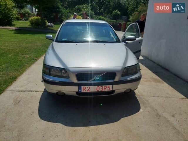 Вольво С60, объемом двигателя 2.4 л и пробегом 347 тыс. км за 5700 $, фото 1 на Automoto.ua