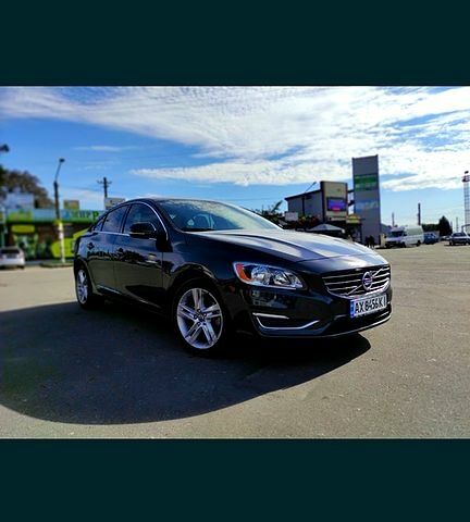 Вольво С60, объемом двигателя 2.5 л и пробегом 190 тыс. км за 13000 $, фото 1 на Automoto.ua