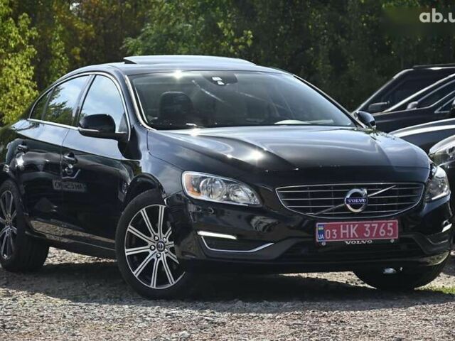 Вольво С60, об'ємом двигуна 2 л та пробігом 190 тис. км за 13350 $, фото 1 на Automoto.ua