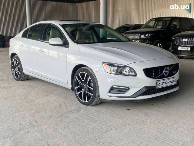Вольво С60, объемом двигателя 2 л и пробегом 155 тыс. км за 15900 $, фото 1 на Automoto.ua