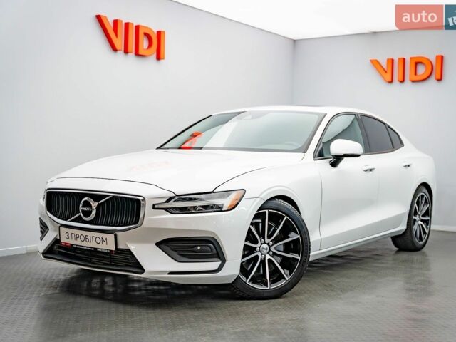 Вольво С60, объемом двигателя 2 л и пробегом 54 тыс. км за 20344 $, фото 1 на Automoto.ua