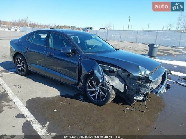 Вольво С60, объемом двигателя 1.97 л и пробегом 50 тыс. км за 9200 $, фото 1 на Automoto.ua