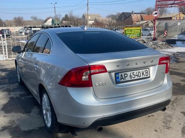 Сірий Вольво С60, об'ємом двигуна 2.4 л та пробігом 220 тис. км за 7500 $, фото 1 на Automoto.ua
