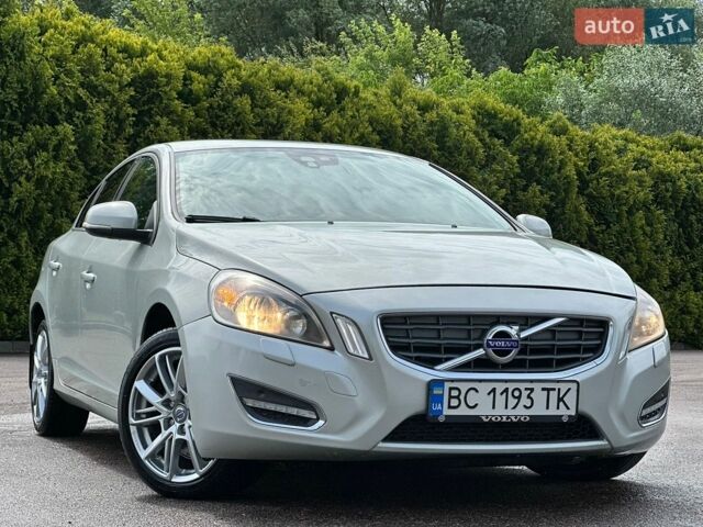 Серый Вольво С60, объемом двигателя 1.56 л и пробегом 220 тыс. км за 7999 $, фото 1 на Automoto.ua