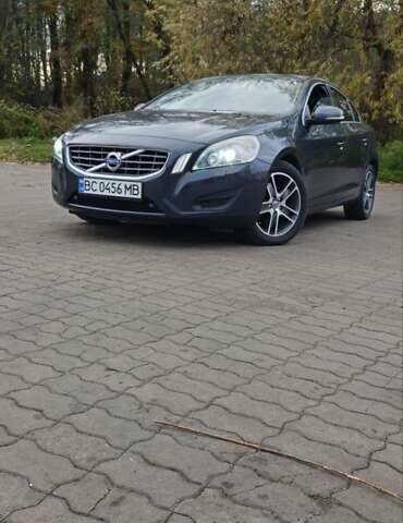 Серый Вольво С60, объемом двигателя 1.98 л и пробегом 190 тыс. км за 11950 $, фото 1 на Automoto.ua