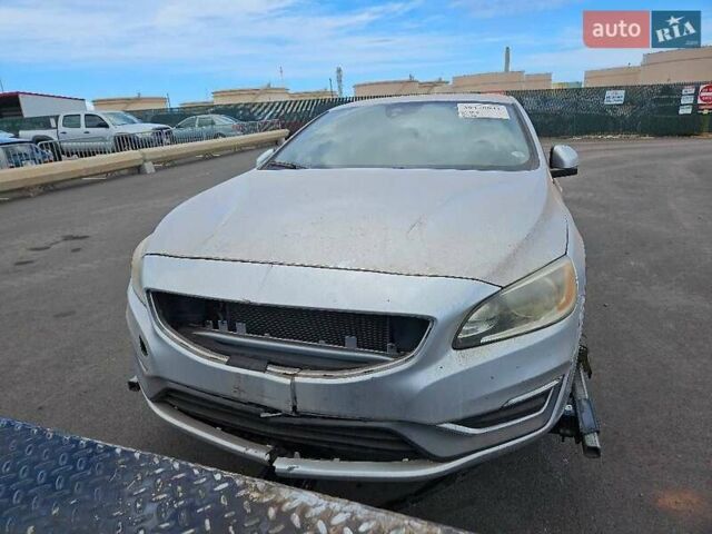 Сірий Вольво С60, об'ємом двигуна 2.52 л та пробігом 140 тис. км за 7700 $, фото 1 на Automoto.ua