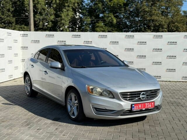 Серый Вольво С60, объемом двигателя 2 л и пробегом 128 тыс. км за 8600 $, фото 1 на Automoto.ua