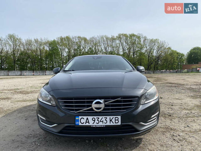 Серый Вольво С60, объемом двигателя 1.97 л и пробегом 204 тыс. км за 10500 $, фото 1 на Automoto.ua