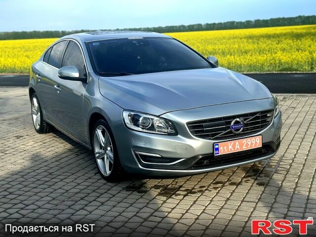 Серый Вольво С60, объемом двигателя 2 л и пробегом 171 тыс. км за 17200 $, фото 1 на Automoto.ua
