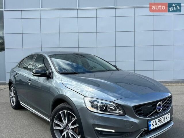 Сірий Вольво С60, об'ємом двигуна 2.5 л та пробігом 181 тис. км за 16700 $, фото 1 на Automoto.ua