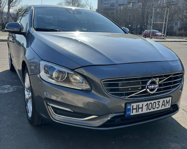 Сірий Вольво С60, об'ємом двигуна 1.97 л та пробігом 81 тис. км за 15000 $, фото 1 на Automoto.ua