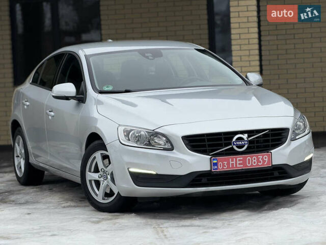 Сірий Вольво С60, об'ємом двигуна 2 л та пробігом 183 тис. км за 14400 $, фото 1 на Automoto.ua