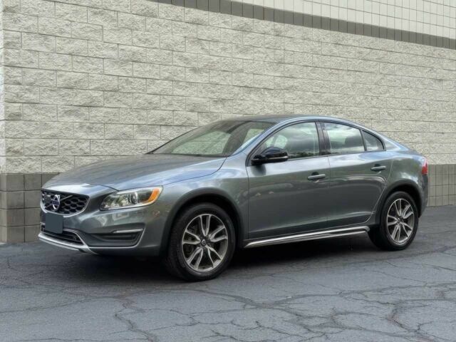 Сірий Вольво С60, об'ємом двигуна 2 л та пробігом 58 тис. км за 9300 $, фото 1 на Automoto.ua