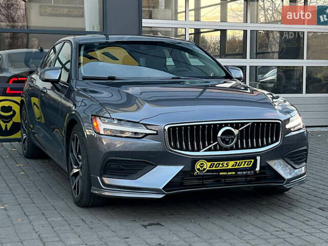 Серый Вольво С60, объемом двигателя 1.97 л и пробегом 66 тыс. км за 23500 $, фото 1 на Automoto.ua