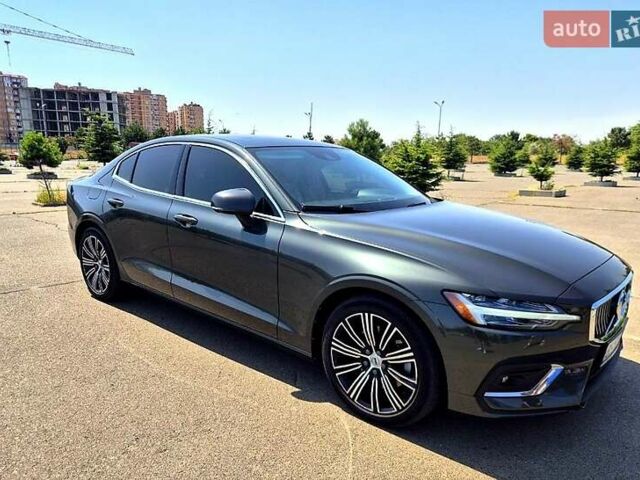 Сірий Вольво С60, об'ємом двигуна 2 л та пробігом 60 тис. км за 28000 $, фото 1 на Automoto.ua