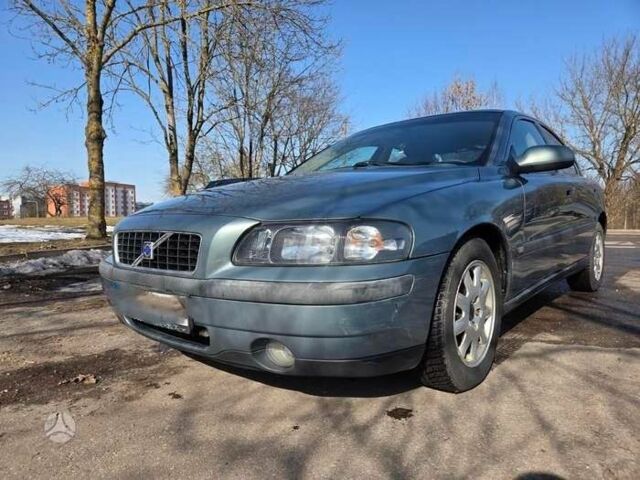 Синій Вольво С60, об'ємом двигуна 2.4 л та пробігом 170 тис. км за 3159 $, фото 1 на Automoto.ua
