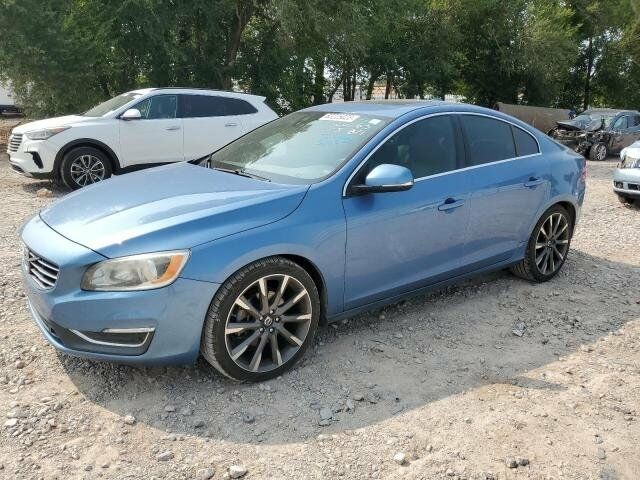 Синій Вольво С60, об'ємом двигуна 2 л та пробігом 122 тис. км за 9700 $, фото 1 на Automoto.ua