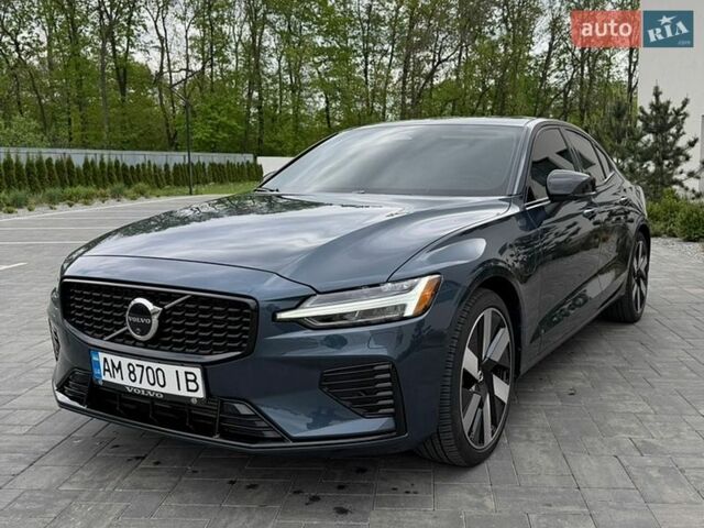 Синий Вольво С60, объемом двигателя 1.97 л и пробегом 21 тыс. км за 34999 $, фото 1 на Automoto.ua