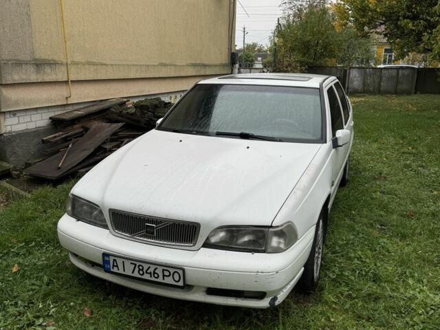 Білий Вольво S70, об'ємом двигуна 2.3 л та пробігом 305 тис. км за 1500 $, фото 1 на Automoto.ua