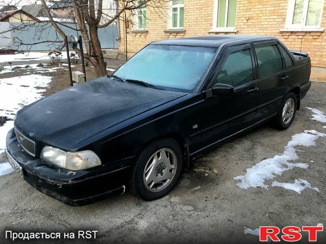 Черный Вольво С70, объемом двигателя 2.4 л и пробегом 450 тыс. км за 2500 $, фото 1 на Automoto.ua