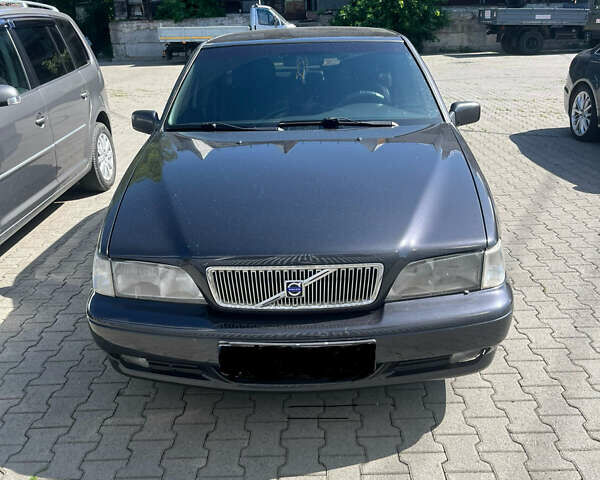 Вольво С70, объемом двигателя 2.5 л и пробегом 392 тыс. км за 4800 $, фото 1 на Automoto.ua