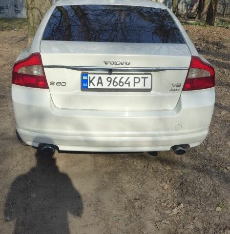 Белый Вольво С80, объемом двигателя 2.5 л и пробегом 440 тыс. км за 6500 $, фото 1 на Automoto.ua