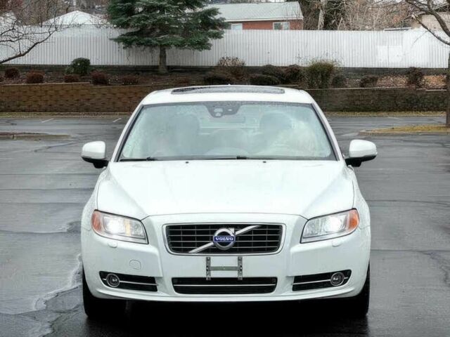 Белый Вольво С80, объемом двигателя 3 л и пробегом 93 тыс. км за 4000 $, фото 1 на Automoto.ua