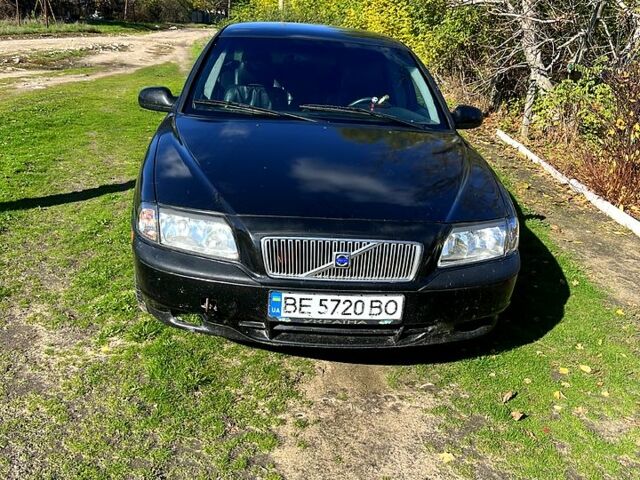 Чорний Вольво S80, об'ємом двигуна 2.5 л та пробігом 225 тис. км за 2500 $, фото 1 на Automoto.ua