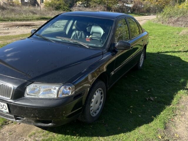 Черный Вольво С80, объемом двигателя 2.5 л и пробегом 225 тыс. км за 2500 $, фото 1 на Automoto.ua