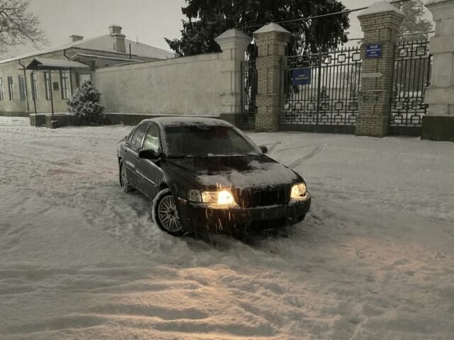 Черный Вольво С80, объемом двигателя 2 л и пробегом 420 тыс. км за 3500 $, фото 1 на Automoto.ua