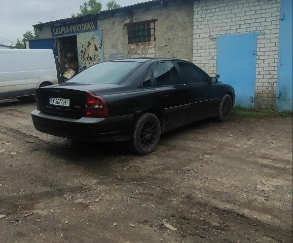 Чорний Вольво S80, об'ємом двигуна 2 л та пробігом 470 тис. км за 2500 $, фото 1 на Automoto.ua