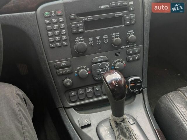 Чорний Вольво S80, об'ємом двигуна 2.8 л та пробігом 367 тис. км за 4200 $, фото 1 на Automoto.ua